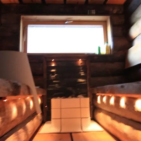 Leviroyal Lumikkolenkki Villas *